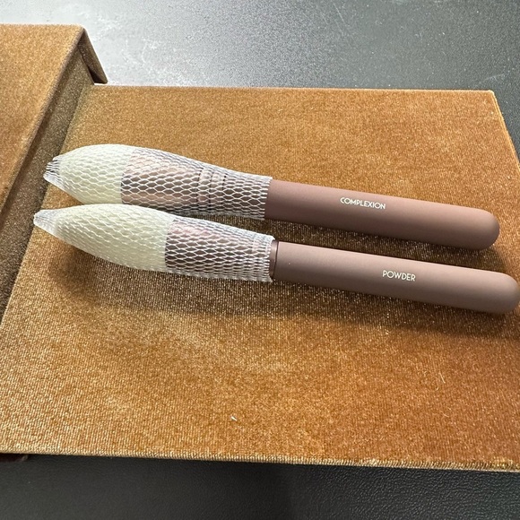 Ipsy Glam Bag Collection! Lavender Makeup Bag with Skincare and Brushes - Picture 7 of 10